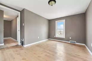 509 Division Ave, Ellwood City, PA 16117 - Photo 19