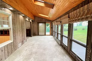 435 Fruitwood Dr, Bethel Park, PA 15102 - Photo 9