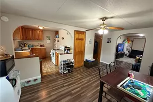 204 1/2 Longfellow St, Vandergrift, PA 15690 - Photo 11