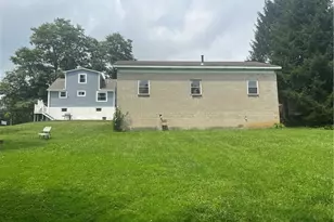 1611 Guffey Rd, North Huntingdon, PA 15642 - Photo 7