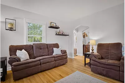 302 Lindsay Rd, Scott Township, PA 15106 - Photo 17
