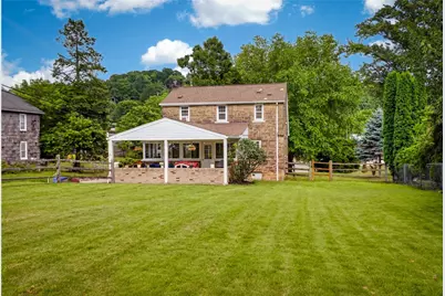 302 Lindsay Rd, Scott Township, PA 15106 - Photo 31