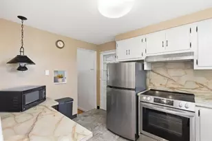 1540 Oneida Dr, Jefferson Hills, PA 15025 - Photo 9