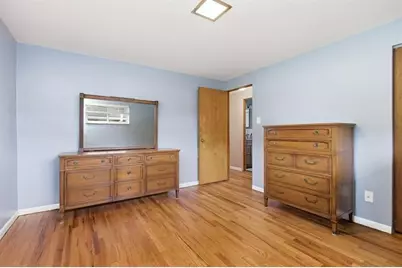 1540 Oneida Dr, Jefferson Hills, PA 15025 - Photo 13