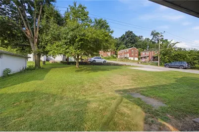 321 Cedar St, Jeannette, PA 15644 - Photo 25