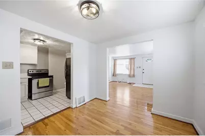 321 Cedar St, Jeannette, PA 15644 - Photo 7