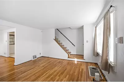 321 Cedar St, Jeannette, PA 15644 - Photo 9