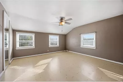 321 Cedar St, Jeannette, PA 15644 - Photo 15