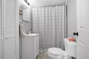 321 Cedar St, Jeannette, PA 15644 - Photo 19