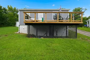 815 Saxonburg Blvd, Clinton Township, PA 16056 - Photo 1