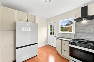 1221 Pocono St, Pittsburgh, PA 15218 - Photo 17