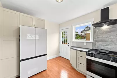 1221 Pocono St, Pittsburgh, PA 15218 - Photo 17