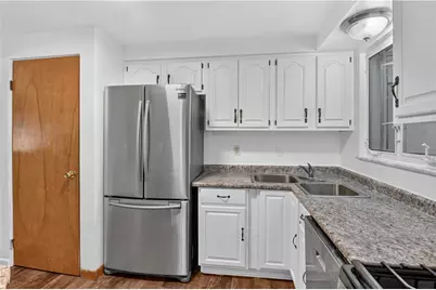 208 Tyrol Dr, Pittsburgh, PA 15227 - Photo 9