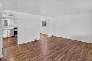 208 Tyrol Dr, Pittsburgh, PA 15227 - Photo 5