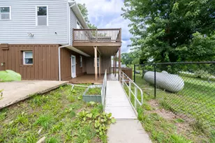208 McCleary Rd, Hookstown, PA 15050 - Photo 5