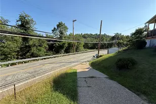 6729 Leechburg Rd, Pittsburgh, PA 15147 - Photo 15