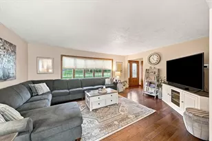 241 Catalina Dr, Neshannock Township, PA 16105 - Photo 5