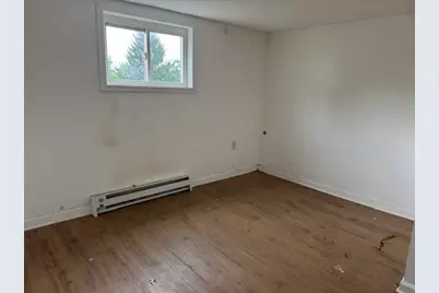 1227 Davis Ave, Canton Township, PA 15301 - Photo 13