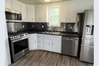89 Central Ln, Ambridge, PA 15003 - Photo 9