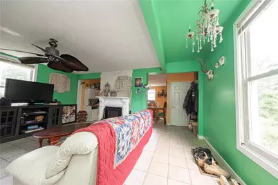 1362 E Maiden St, South Strabane, PA 15301 - Photo 9
