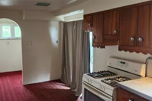 102 Mahony Ave, Ellport Boro, PA 16117 - Photo 7