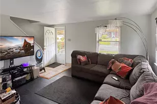 2006 Lafayette St, Pittsburgh, PA 15218 - Photo 3