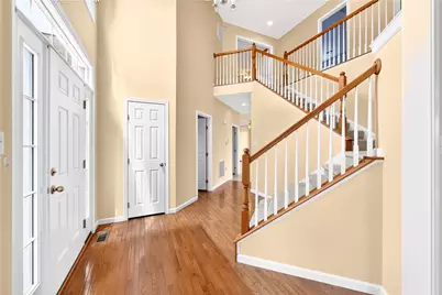 111 Walnut Dr, Robinson Twp, PA 15136 - Photo 3