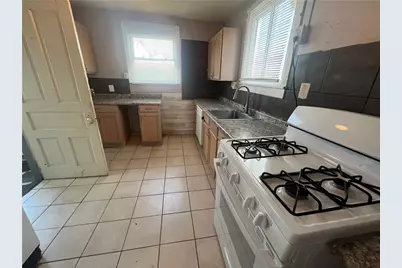 437 Desota St, East McKeesport, PA 15035 - Photo 13