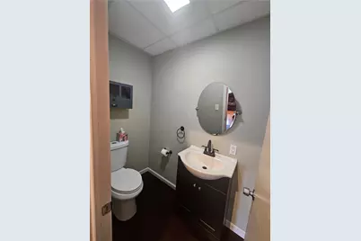 612 Morton Ave, Twp of But SE, PA 16001 - Photo 9