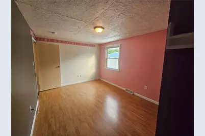 612 Morton Ave, Twp of But SE, PA 16001 - Photo 13