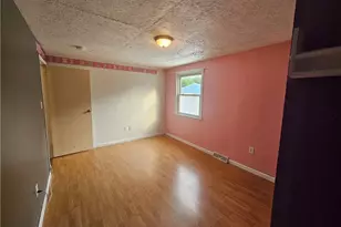 612 Morton Ave, Twp of But SE, PA 16001 - Photo 13