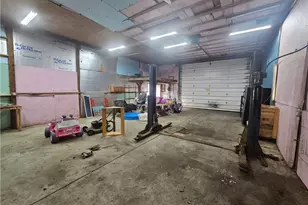 612 Morton Ave, Twp of But SE, PA 16001 - Photo 21