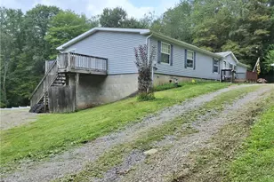 425 Purdy Rd, Hanover Township, PA 15021 - Photo 29