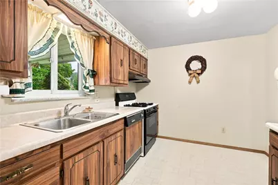 118 Mayer Dr, North Fayette, PA 15071 - Photo 11