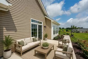 1083 Forest Oaks Dr, Center Township, PA 16001 - Photo 15