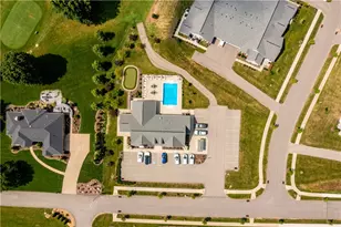 1083 Forest Oaks Dr, Center Township, PA 16001 - Photo 19