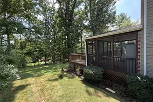 2725 Summit St, Bethel Park, PA 15102 - Photo 5