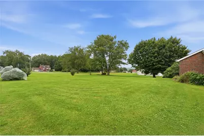 1414 Sunny Ave, Union Township, PA 16101 - Photo 5