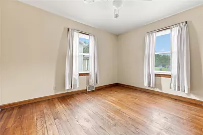 1414 Sunny Ave, Union Township, PA 16101 - Photo 17