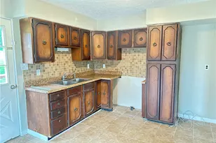 131 Campmeeting Rd, Findlay Township, PA 15026 - Photo 23