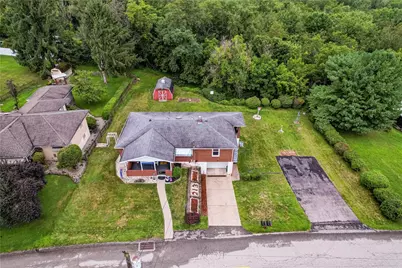213 Margaret Ave, Hempfield Township, PA 15644 - Photo 3