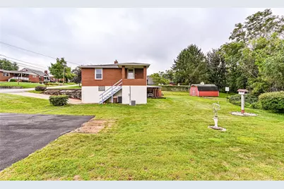213 Margaret Ave, Hempfield Township, PA 15644 - Photo 13
