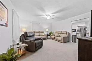 2015 Gay Ave, Hempfield Township, PA 15601 - Photo 5