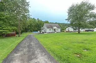 2015 Gay Ave, Hempfield Township, PA 15601 - Photo 33