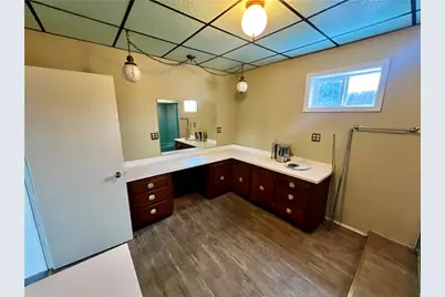 920 Dewey Ave, New Castle, PA 16101 - Photo 11