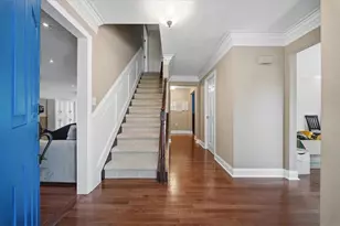 10153 Sudberry Dr, Pittsburgh, PA 15090 - Photo 5