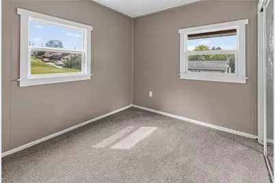 1118 Woodland Ave, Port Vue, PA 15133 - Photo 17