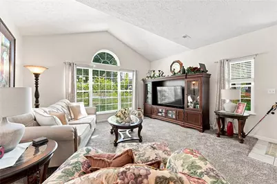 85 Stone Ridge Blvd, Hermitage, PA 16148 - Photo 9