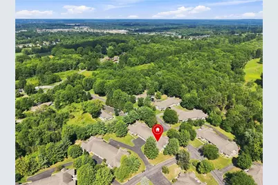 85 Stone Ridge Blvd, Hermitage, PA 16148 - Photo 3