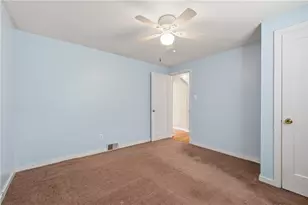 225 Coral Dr, Pittsburgh, PA 15241 - Photo 11
